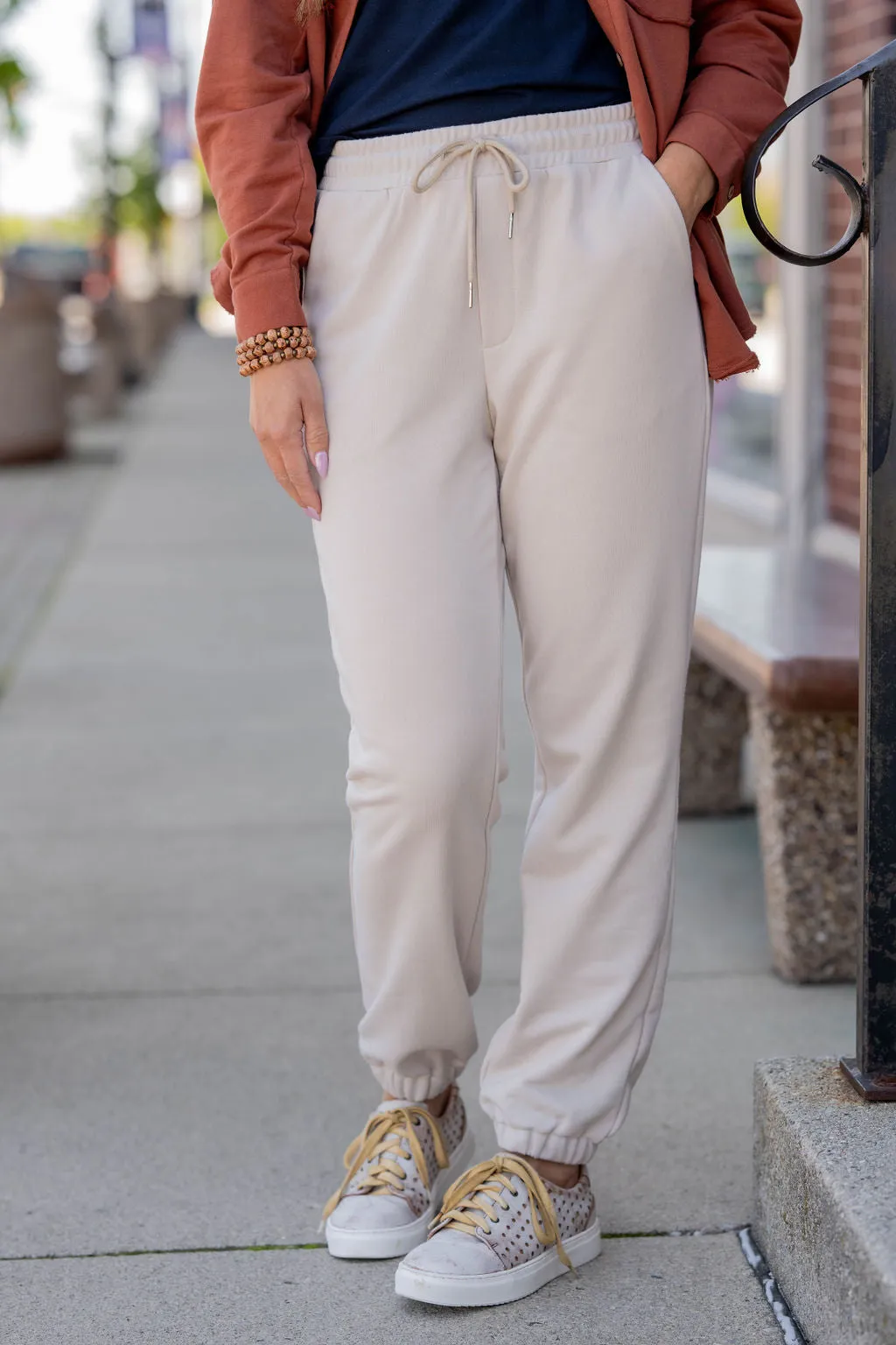 Simple Cinched Bottom Sweatpants