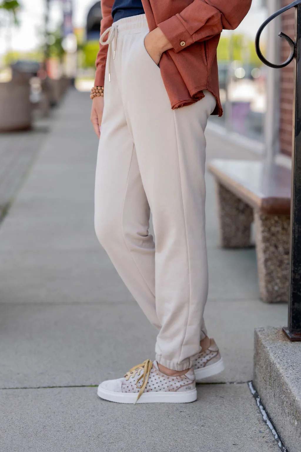 Simple Cinched Bottom Sweatpants