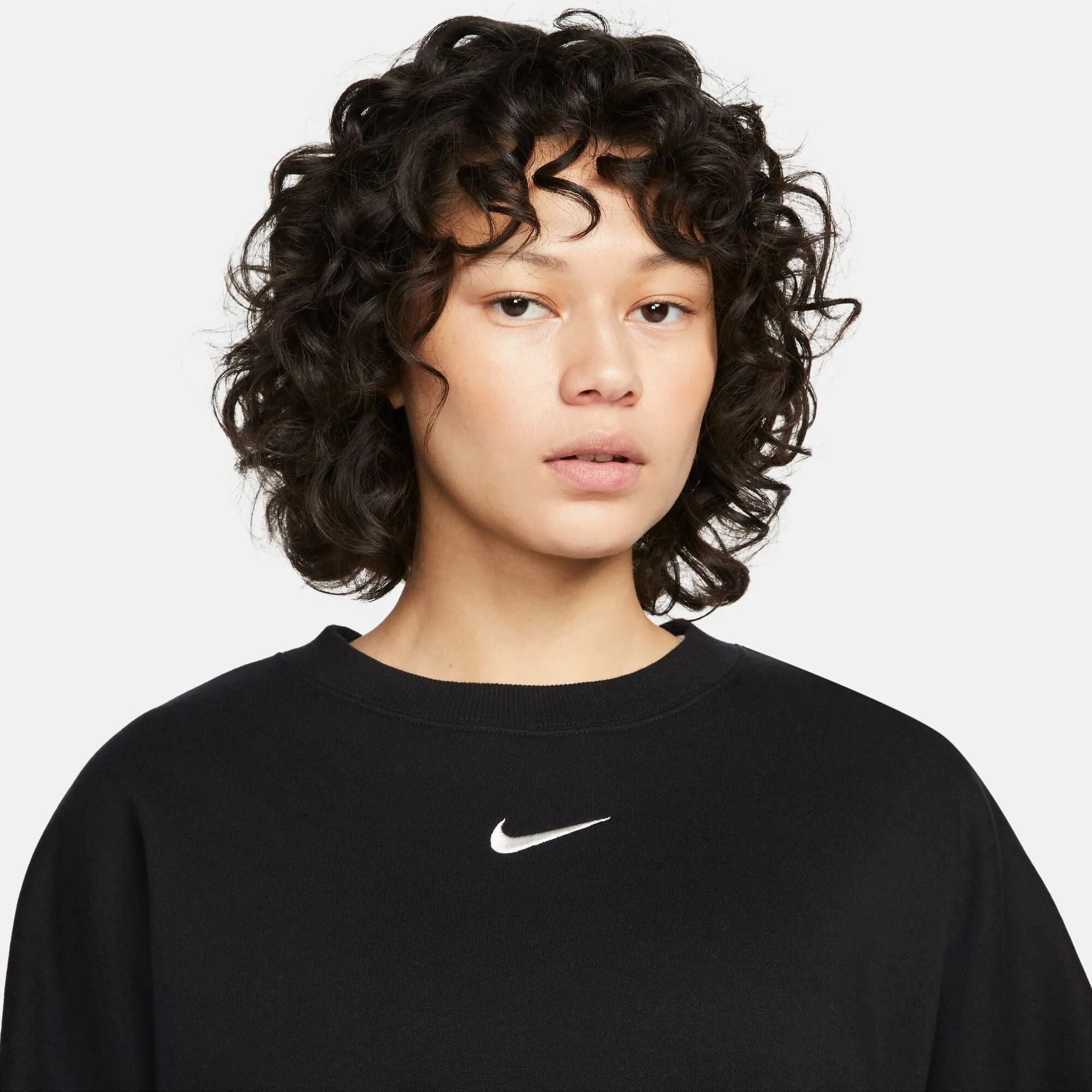 Women's Over-Oversized Crew-Neck Sweatshirt (DQ5761-010)